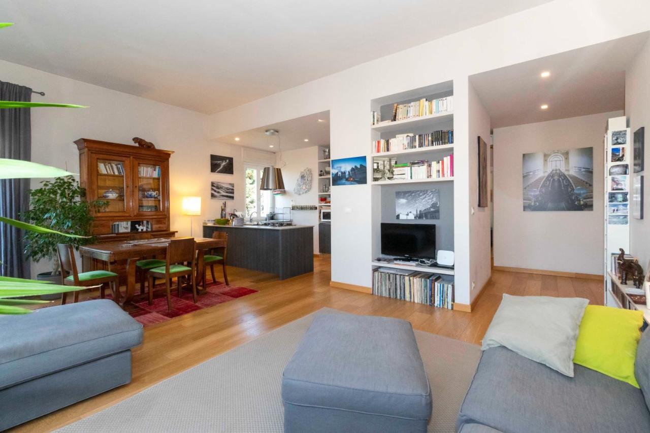 Charming Apartment With Parking! Turim Exterior foto